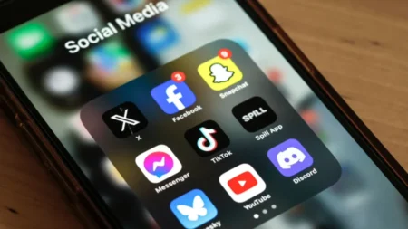 European Commission reviews child safety on Snapchat, YouTube, app stores