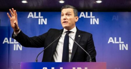 Ottawa planning ‘refreshed’ AI strategy, data protection bill